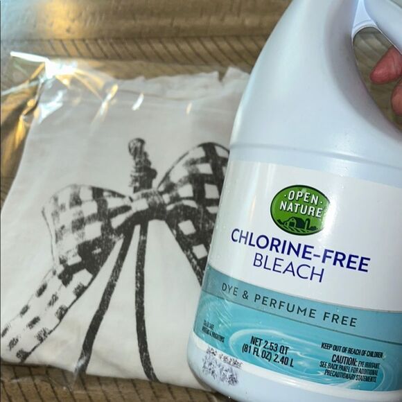 RSQ Made in 🇺🇸 Cherries 🍒 & Bow Graphic 💯 Cotton Tee Short Sleeve - Picture 17 of 17